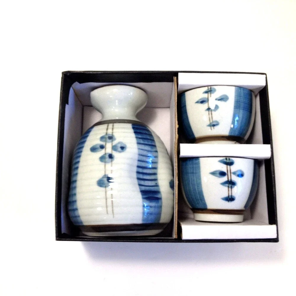 Vintage CIB Japanese Sake Set 3 Piece in Original Box #44T311